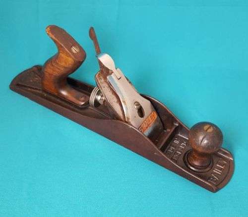VINTAGE STANLEY BAILEY NO.5 WOODWORKING PLANE