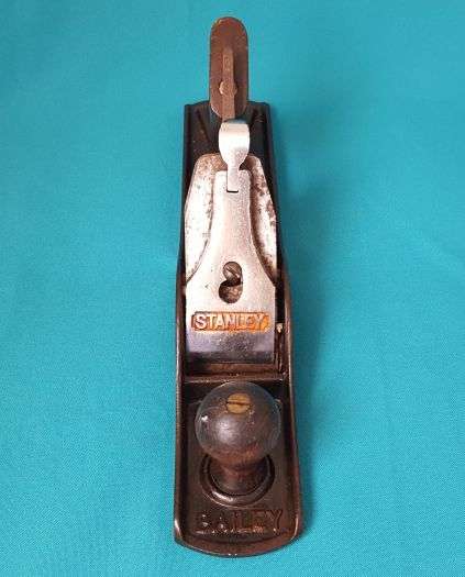 VINTAGE STANLEY BAILEY NO.5 WOODWORKING PLANE