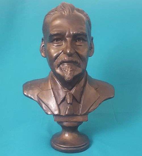ANGLO BOER WAR: LARGE GENERAL JAN SMUTS BUST, BY P. MINNAAR (1981)