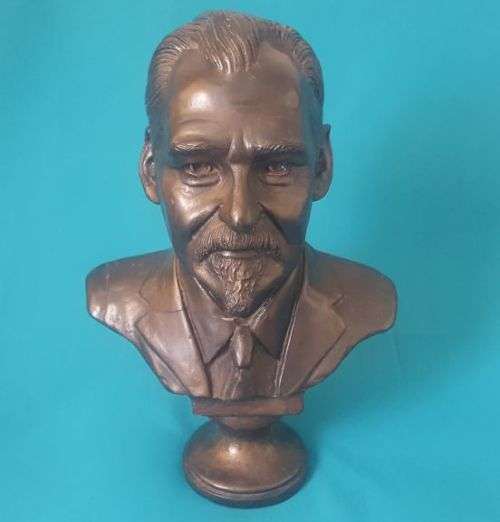 ANGLO BOER WAR: LARGE GENERAL JAN SMUTS BUST, BY P. MINNAAR (1981)