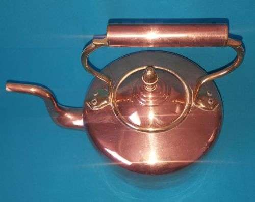 BEAUTIFUL ANTIQUE COPPER KETTLE