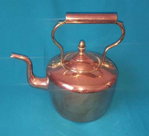 BEAUTIFUL ANTIQUE COPPER KETTLE