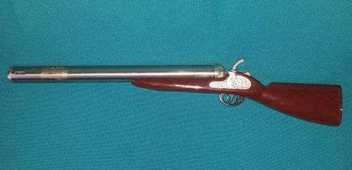 NICE COLLECTABLE VINTAGE GUN LIGHTER