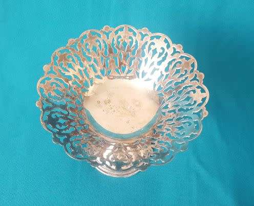 VINTAGE SILVER PLATED SWEETS/ COOKIE BOWL