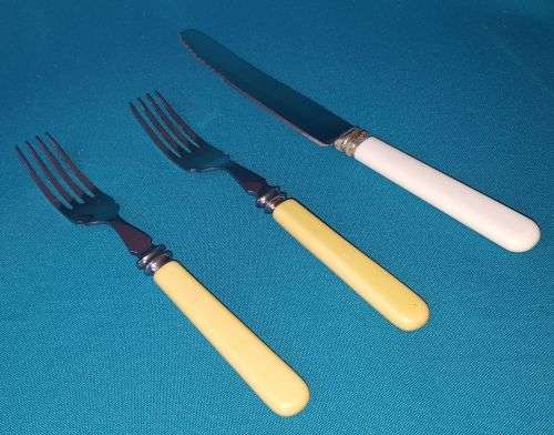 3 ASSORTED BONE HANDLE CUTLERY