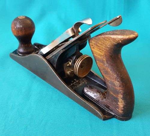 VINTAGE STANLEY BAILEY NO.3 WOODWORKING PLANE (ENGLAND)