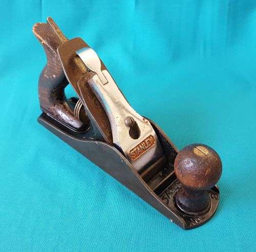 VINTAGE STANLEY BAILEY NO.3 WOODWORKING PLANE (ENGLAND)