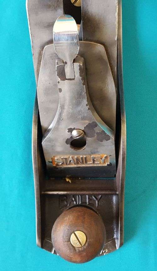 VINTAGE STANLEY BAILEY NO.4 1/2  PLANE (ENGLAND)