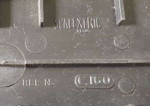 VINTAGE TRI-ANG SCALEXTRIC TRACKS IN ORIGINAL BOX