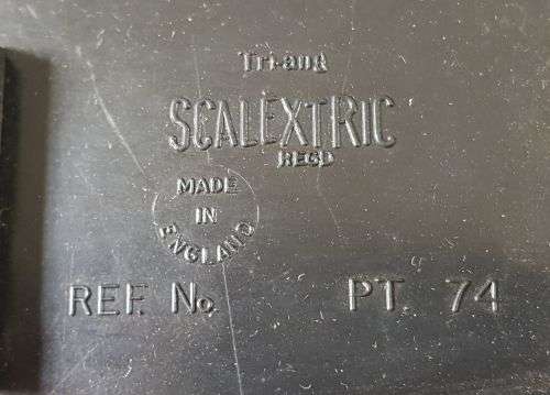 VINTAGE TRI-ANG SCALEXTRIC TRACKS IN ORIGINAL BOX