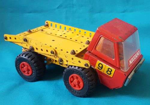 VINTAGE MECCANO TOY TRUCK