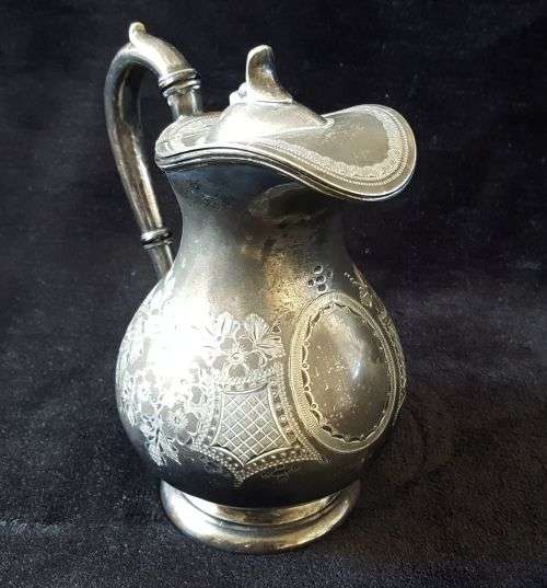 VINTAGE SILVER PLATED (EPNS) MILK JUG > FLOWER DETAIL