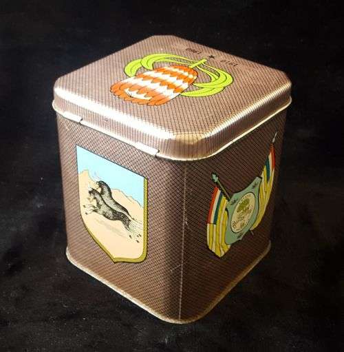 OLD AFRICANA "EENDRAGT MAAKT MAGT (1910-1960) TEA TIN