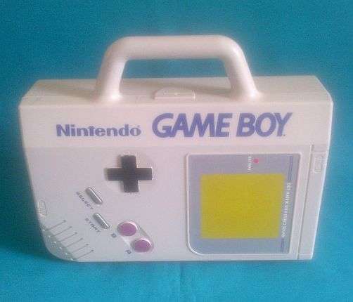 OLD NINTENDO GAMEBOY CARRY CASE WITH GAMEBOY + CHARGER