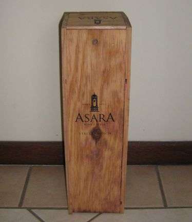 *WOODEN ASARA WINE BOTTLE HOLDER*