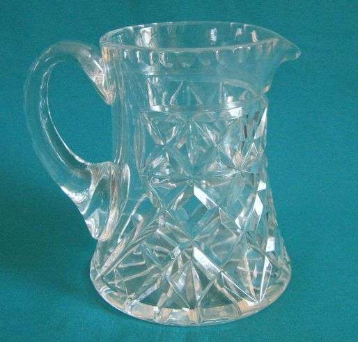 BEAUTIFUL LARGE CUT CRYSTAL WATER JUG
