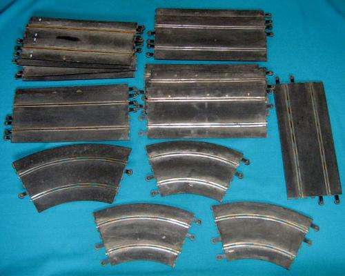 LOT OF OLD SCALEXTRIC SLOT CAR TRACKS