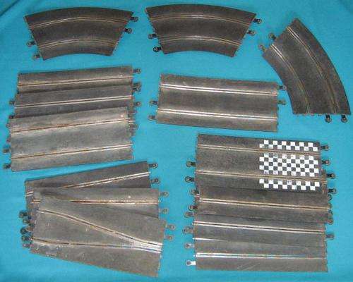 LOT OF OLD TRI-ANG SCALEXTRIC SLOT CAR TRACKS (ENGLAND)