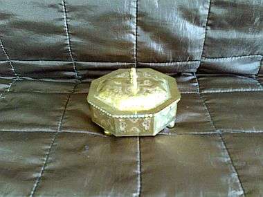 BEAUTIFUL BRASS JEWELLERY BOX