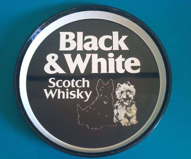 'BLACK & WHITE' SCOTCH WHISKY TIN TRAY