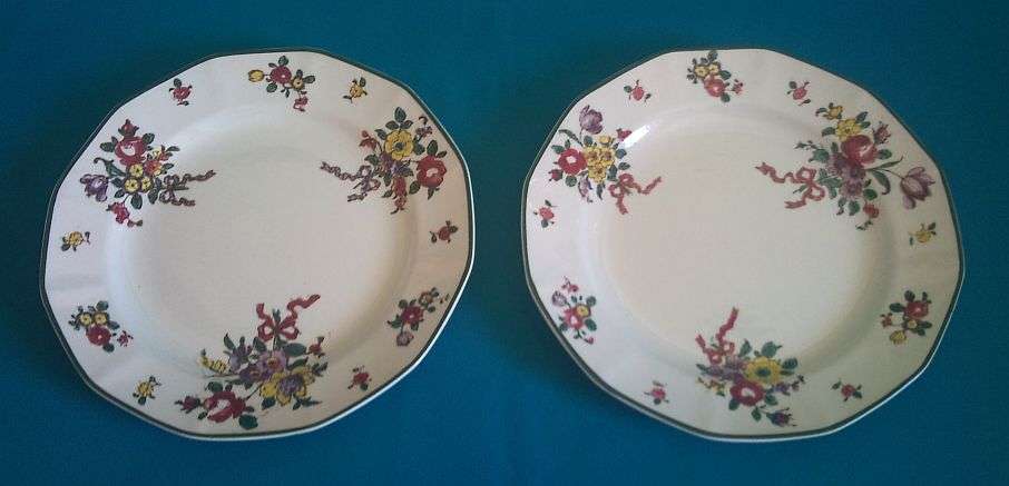 PAIR OF 'OLD LEEDS SPRAYS' ROYAL DOULTON  SIDE PLATES
