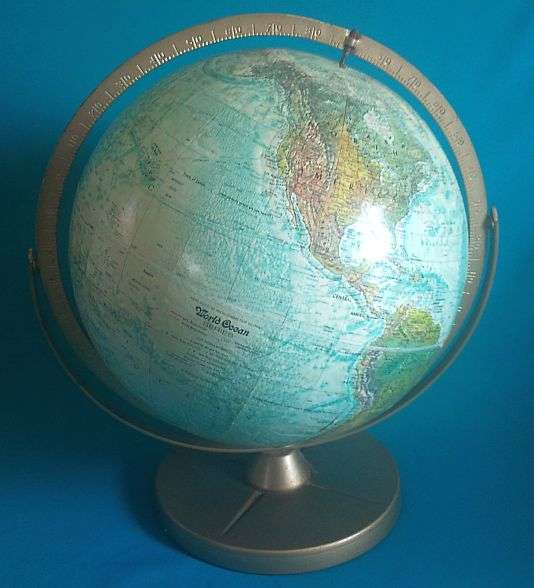 OLD 'WORLD OCEAN SERIES' GLOBE SHOWING RHODESIA ETC