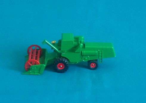 MATCHBOX LESNEY KING SIZE "CLAAS COMBINE HARVESTER" DIECAST