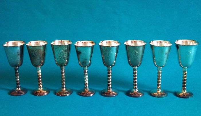 SET OF 8 SILVER PLATED STEMMED DRINKING VESSELS/ GLASSES