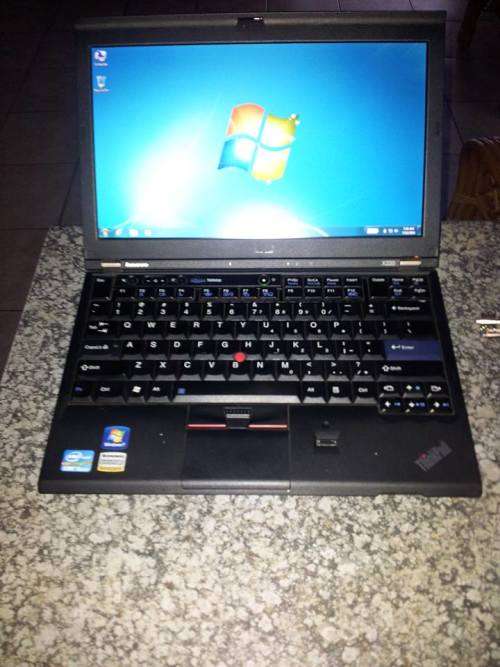 Lenovo X220 i5-2520M 128GB SDD 4GB Ram & 1.5GB Intel 3000 HD Graphics