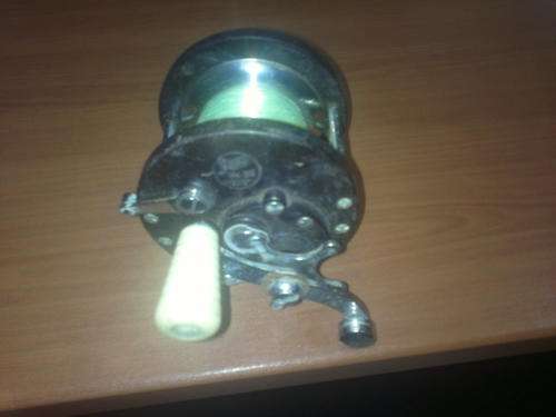 PENN 85 FISHING REEL
