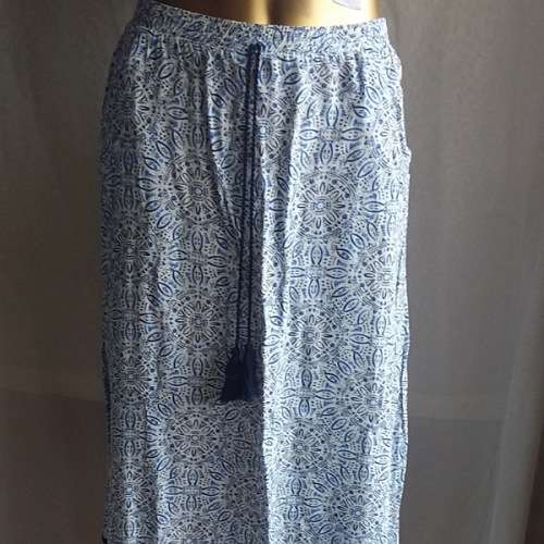 Skirt size 32
