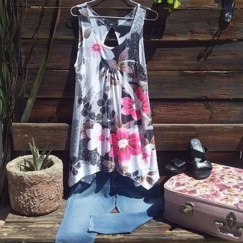 Floral Top size Medium