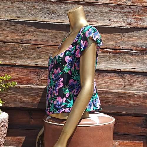Floral Top size 12/14
