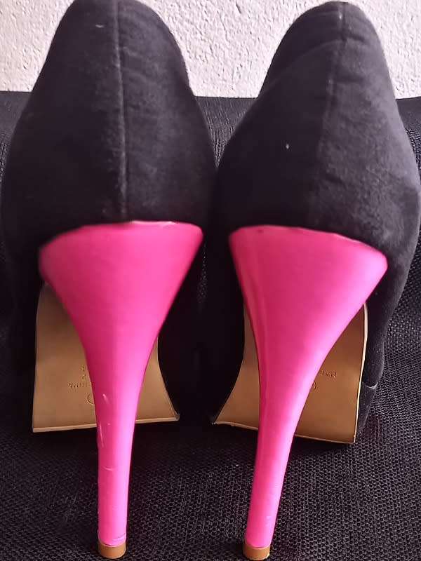 Black and Pink High Heels size 4