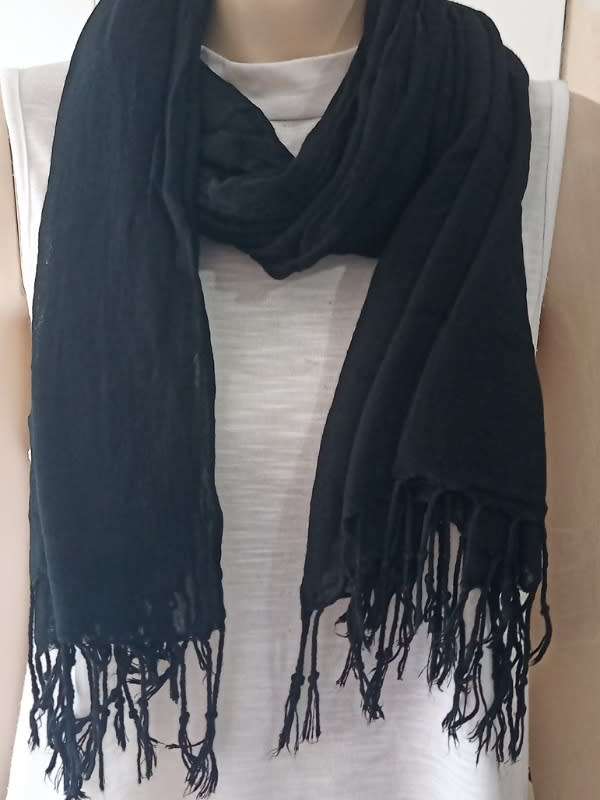 Black Scarf
