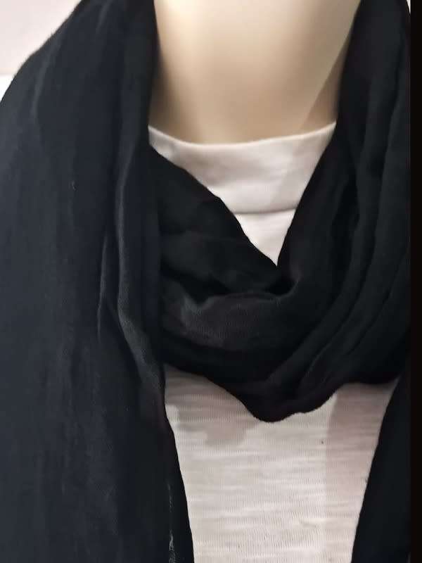 Black Scarf