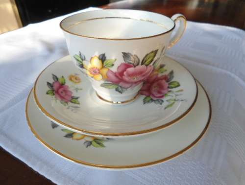 PRETTY BONE CHINA TRIO, MADE IN ENGLAND BY CLARE