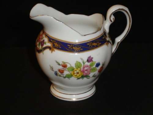 TUSCAN C1947 - 1960 MILK JUG FOR COFFEE SET