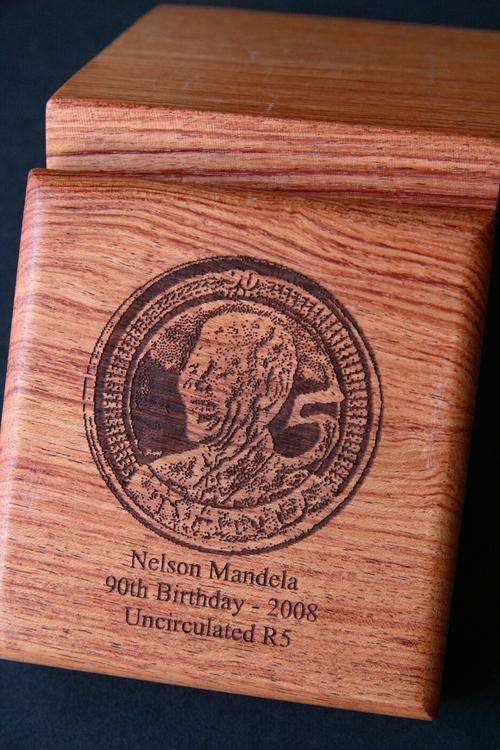 *****Nelson Mandela; Uncirculated, encapsuled R5, 2008 - GIFT BOX***Read more!!