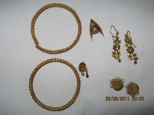 98,2 GRAMS 22ct GOLD JEWELRY