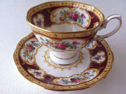 COLLECTABLE ROYAL ALBERT LADY HAMILTON TEA CUP AND SAUCER DUO!