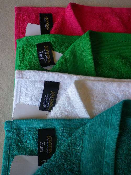 GLODINA  BLACK LABEL   BATH SHEETS 90 cm X 150 Cm  - CHOICE OF FOUR COLOURS