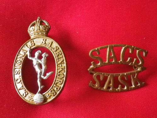 SOUTH AFRICAN CORPS OF SIGNALS BI/M CAP BADGE + BRASS SHOULDER TITLE 1930-59 OWEN 1237