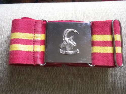 RHODESIAN ARMOURED CAR REGT. STABLE BELT - UDI PERIOD - MAX LENGTH APPROX 77 CM / 30.25"