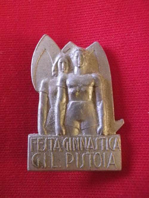 ITALIAN WW2 ALUMINIUM LAPEL BADGE FOR SPORT - MADE IN FLORENCE