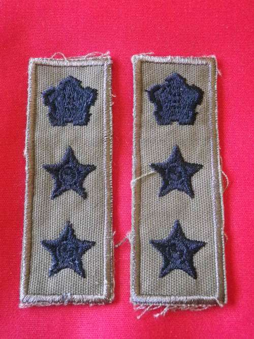 SADF -BORDER WAR PERIOD -COLONELS PAIR COLLAR CLOTH RANK BADGES FOR FIELD DRESS - DINNES 2057(Z3112)
