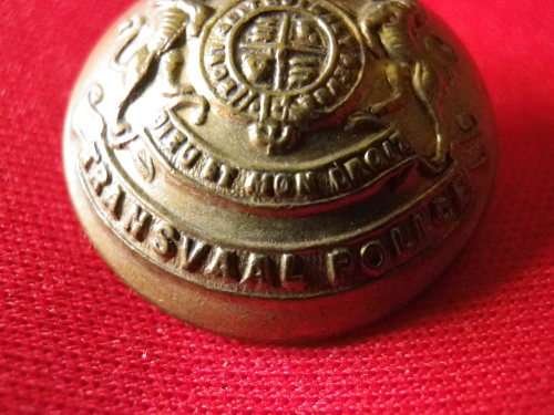 SOUTH AFRICA - TRANSVAAL POLICE  BRASS TUNIC BUTTON 1908-1913 OD 21 mm   (4238)