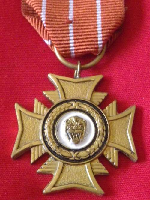 RHODESIA - FULL SIZE "COPY" BRONZE CROSS OF RHODESIA (BCR) MEDAL - ARMY RIBBON   (V85)