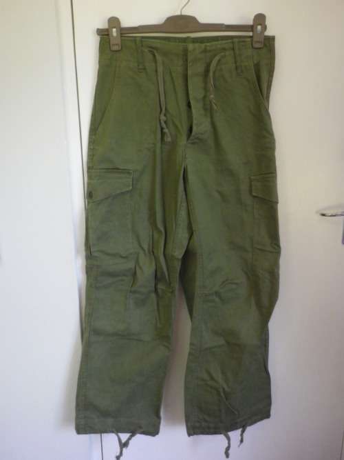 RHODESIAN SAS ISSUE "FRELIMO GREEN" LONGS FOR USE IN MOZAMBIQUE OPS. DURING BUSH WAR  (4682)