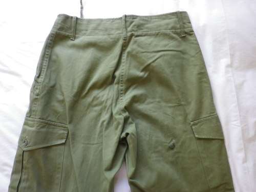 RHODESIAN SAS ISSUE "FRELIMO GREEN" LONGS FOR USE IN MOZAMBIQUE OPS. DURING BUSH WAR  (4682)